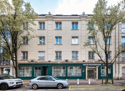 Hôtel Montbriand Antony (Ancien Hôtel Alixia)
