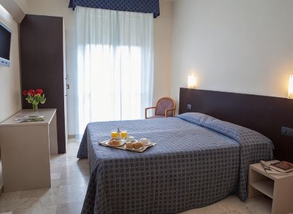 Auto Park Hotel