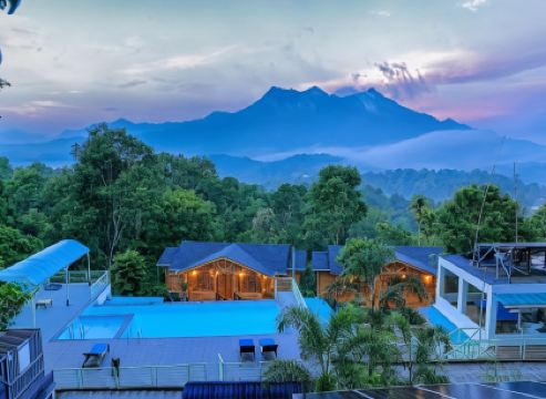 Woodrose Resort