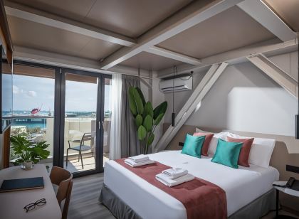 Infinity City Boutique Hotel