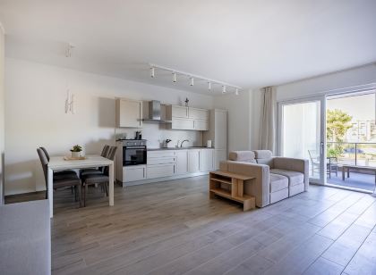 Felice 107 - Apartment with Terrace + Free parking