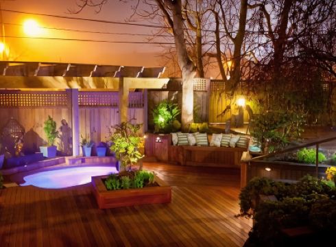 Crowne Pointe Historic Inn Adults Only