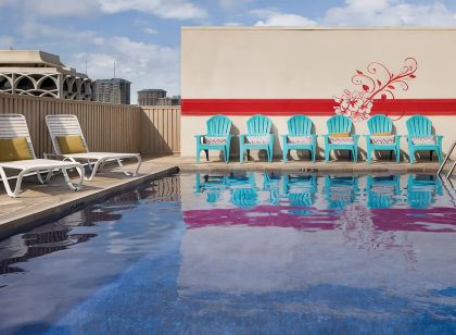 Shoreline Hotel Waikiki