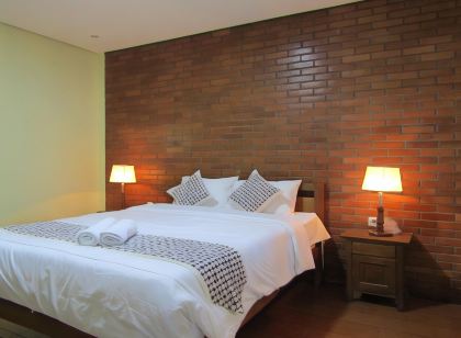 Nia Maretta House Syariah