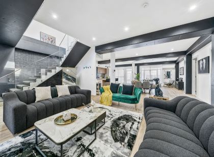 King’s Deluxe Party House | Cinema • Karaoke • Spa • BBQ
