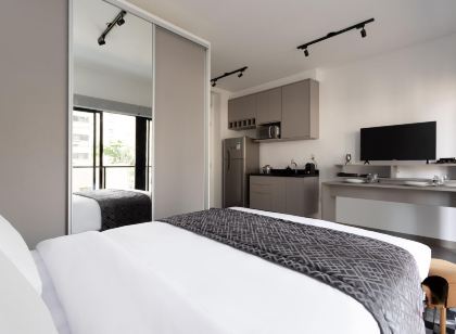 Charlie Oscar Freire