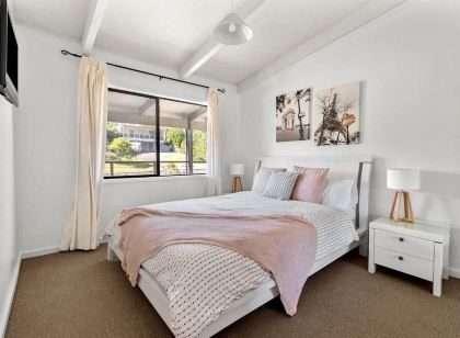 Family holiday house at Surf Beach