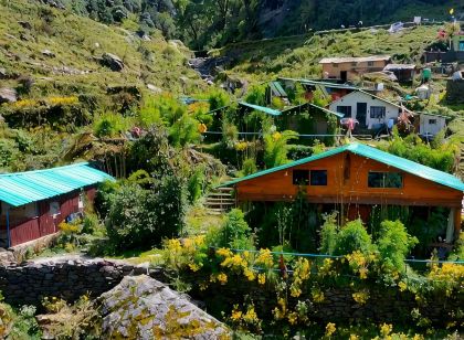 Chopta PeaceTrips Resort