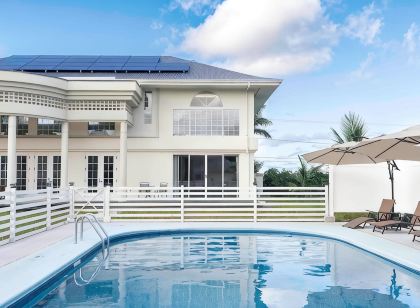 Hilo Villa with pool - 16 guests max