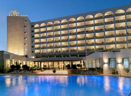 Ajax Hotel