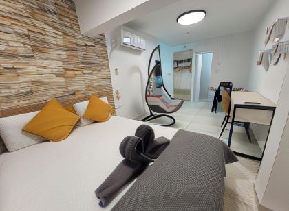 Maya New Guest House -Panoramic Sea&CityCentre View, Haifa