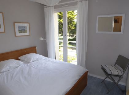3 room apartment with direct access to Bonne Source beach