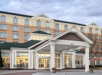 힐튼 가든 인 롤리-더햄 국제공항