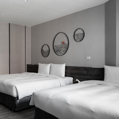 Traveler Quadruple Room Traveler Quadruple Room Lounge Hotel Promo Code