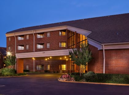 Sonesta Simply Suites Memphis East Poplar Pike 