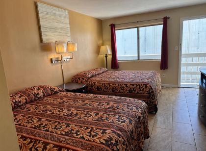 Sea Palace Motel