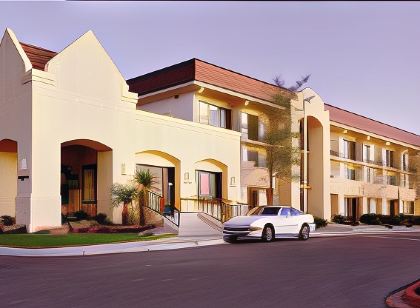 The Querque Hotel