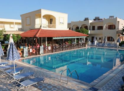 Chrysanthi Hotel - Studio & Apartments