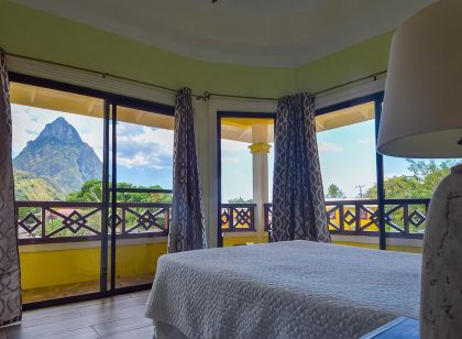 Sea Piton View Apartment- Location, Convenience, Modern Living