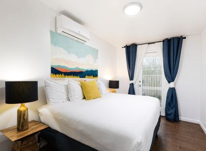 Breezy-2BR-Gated Unit w Kitchenette