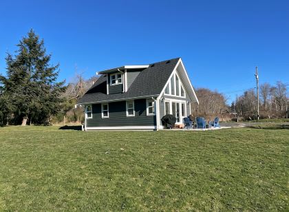 Elk Lodge in Sooke