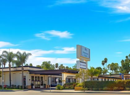 Stanford Inn & Suites Anaheim