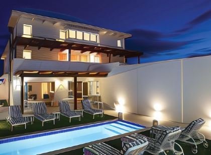 One Marine Drive Boutique Hotel & Spa by the Living Journey Collection