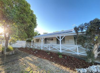 The Sunshine Shack - enjoy the beach and relax in our sunny holiday heaven