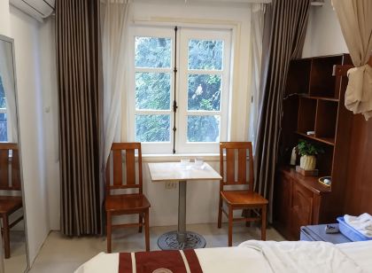 Simple Hostel