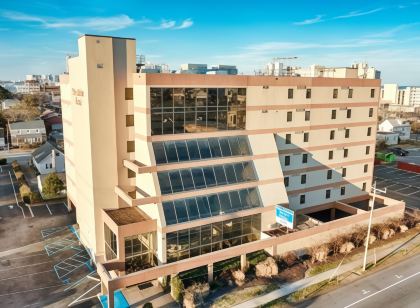 The Atrium Resort, Virginia Beach by Vacatia