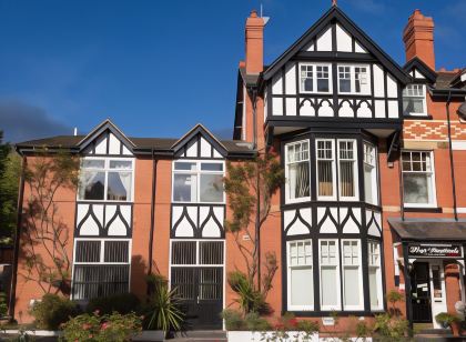 Bryn Woodlands House