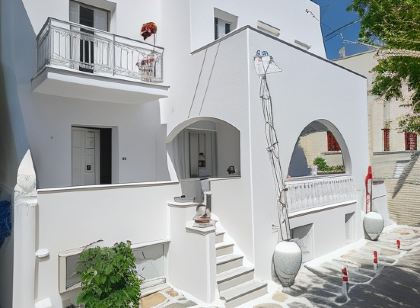Naxos Evilion Luxury Apartments & Suites