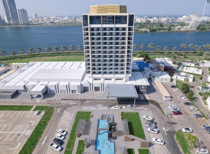 Hotel Holiday International