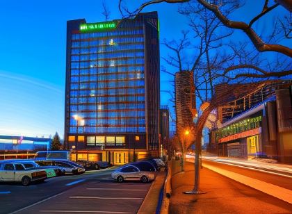 Sandman Hotel Montreal - Longueuil