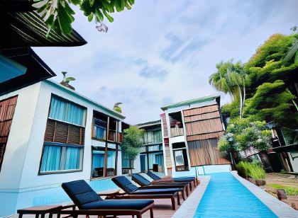 Paragon Inn