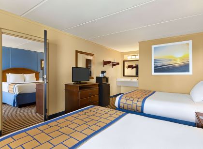 Days Inn & Suites by Wyndham Fort Bragg/Cross Creek Mall