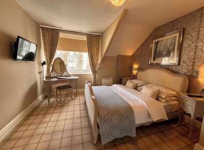 Bowness Bay Suites
