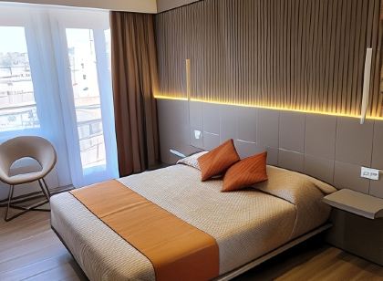 Th Luxury Central