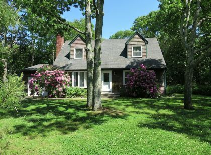 Beautiful Private 4 Br, Heated Pool. Close to Everything!