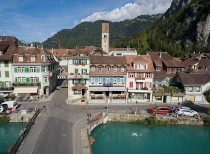 The Aarburg Hotel & Café