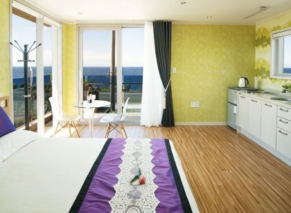 Pension Jeju Picnic Story