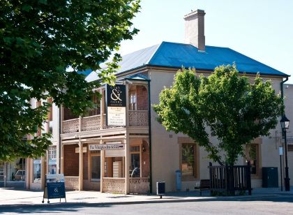 Cobb & Co Court Boutique Hotel