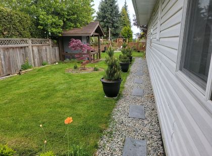 Homey Place in Sechelt , close to town and beaches