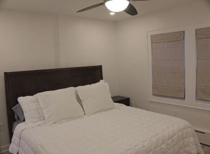 Renovated 3Br Family Friendly Apartment Private Parking Walk to Train NYC