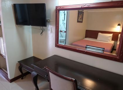 Sakol Hotel