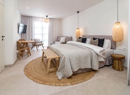 A4- Seaclub Suites by Roomservices
