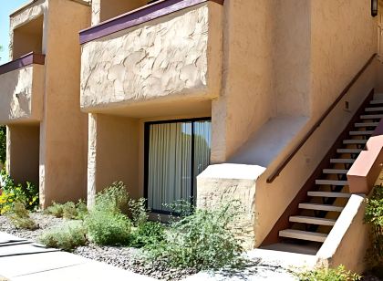 Desert Vacation Villas
