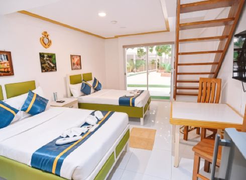 Villa Excellance Beach and Wave Pool Resort