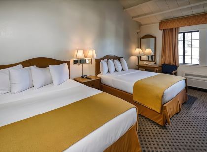 Arbor Inn Monterey