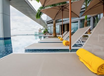Noom Hotel Abidjan Plateau
